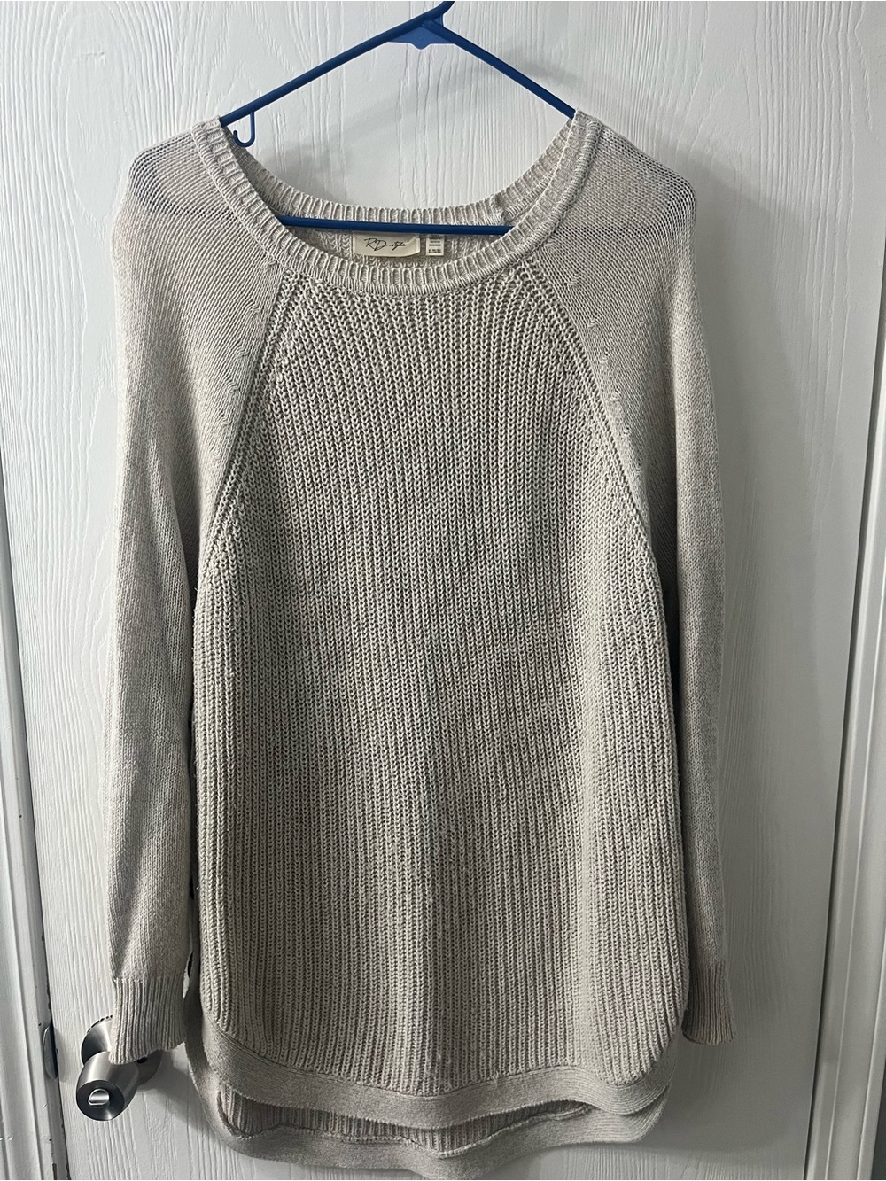 RD Style Light Gray Scoop Neck Knit Sweater